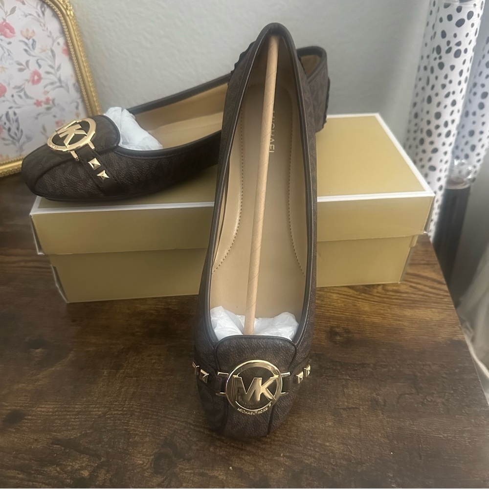 Michael Kors Fulton Studded Logo Moc Flats – Brown Monogram